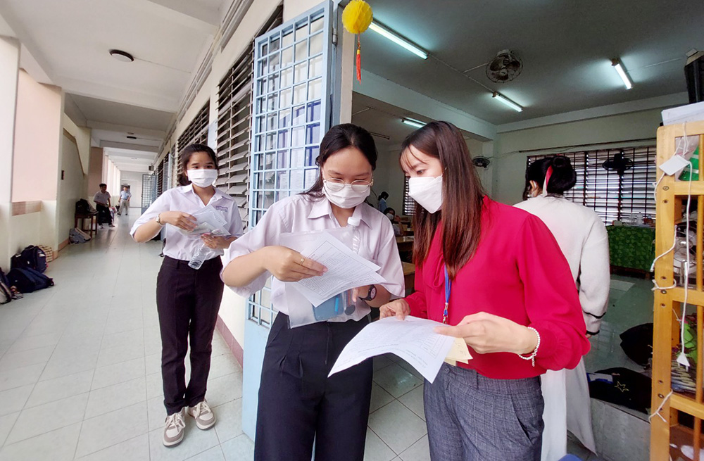 Tổ chức kỳ thi chọn học sinh giỏi cấp tỉnh, khối trung học phổ thông