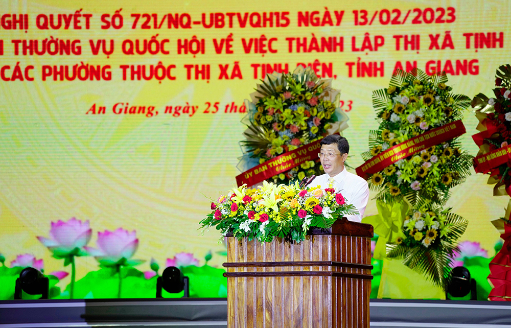Công bố thành lập TX. Tịnh Biên và các phường trực thuộc