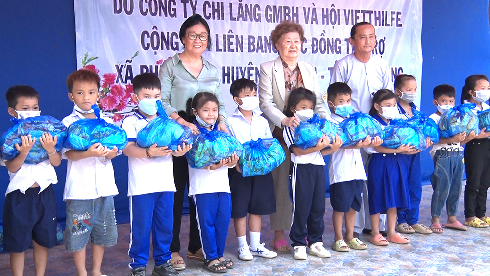Hành động vì trẻ em