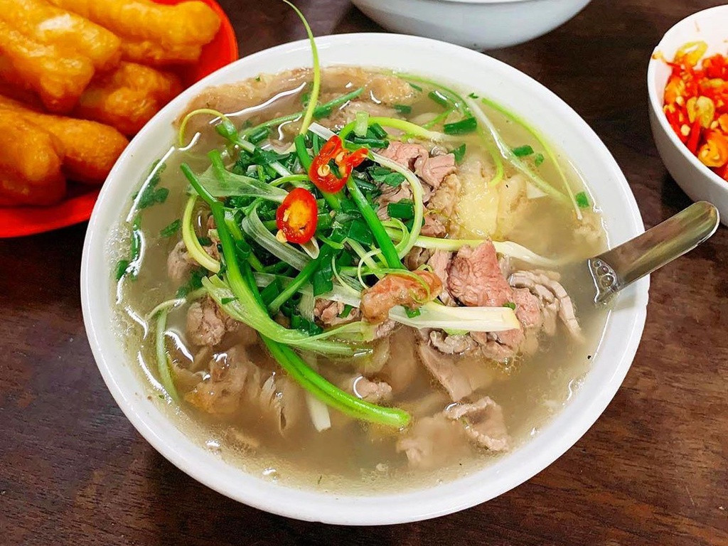 Bánh mì và phở vào danh sách 100 món ăn nổi tiếng nhất châu Á
