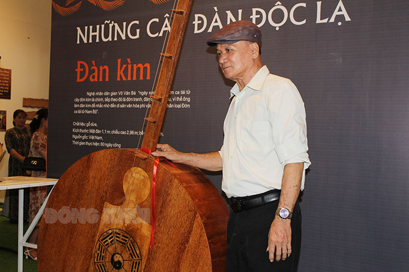 Ðộc đáo nhạc cụ dân tộc từ chất liệu dừa