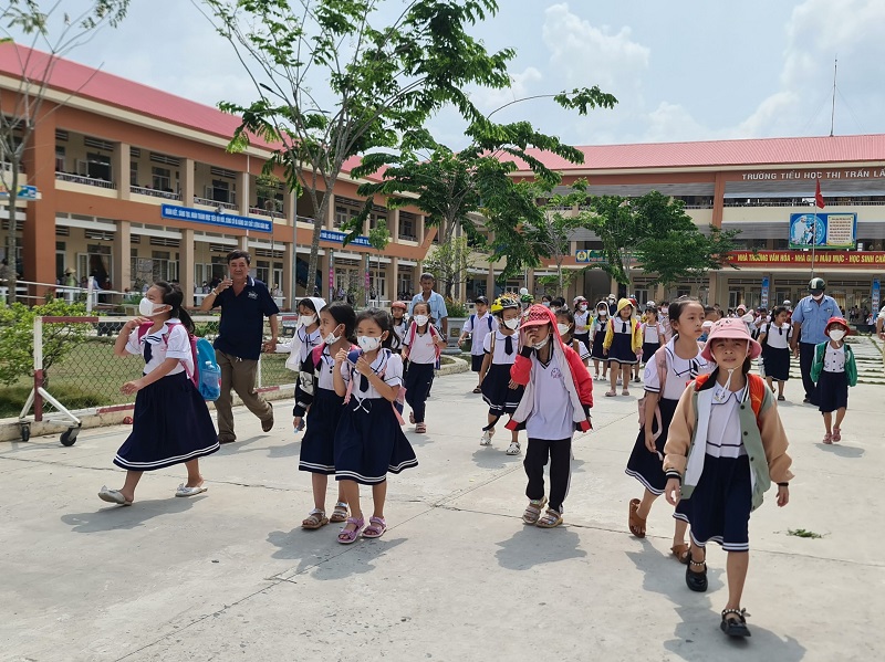 Đồng Tháp: Đẩy nhanh lộ trình chuyển học sinh từ điểm trường phụ về điểm trường chính
