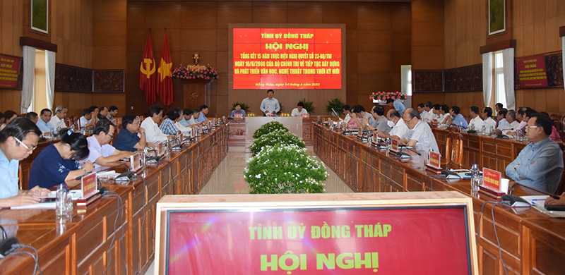 Đẩy mạnh hoạt động sáng tác văn học, nghệ thuật tuyên truyền, quảng bá con người Đồng Tháp