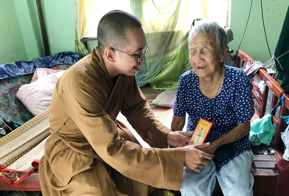 An lạc trong tuần lễ Phật đản