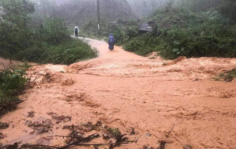 Mưa lớn ở Nam Trung Bộ, Tây Nguyên và Nam Bộ, nguy cơ lũ quét, sạt lở