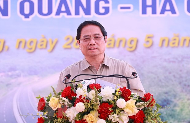 Thủ tướng dự Lễ khởi công đường bộ cao tốc Tuyên Quang-Hà Giang