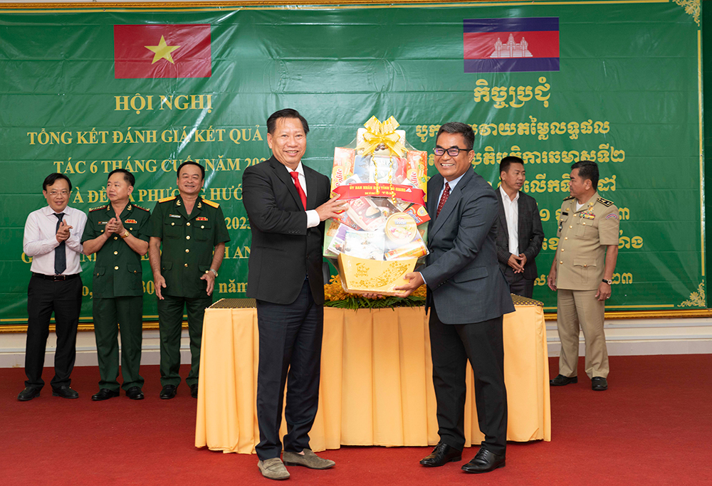 An Giang và Takeo thắt chặt mối quan hệ hợp tác toàn diện, cùng nhau phát triển