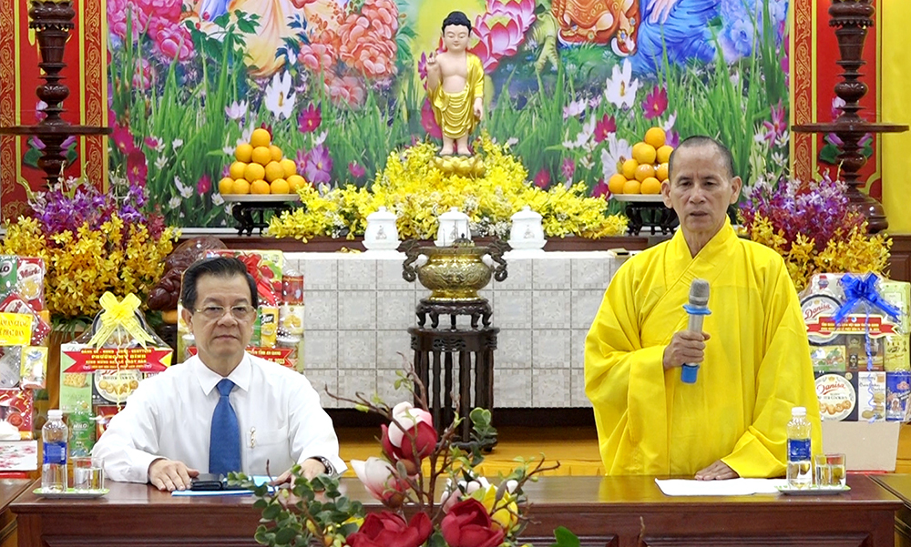 Bí Thư Tỉnh ủy An Giang Lê Hồng Quang thăm, chúc mừng Đại lễ Phật đản Phật lịch 2567 – Dương lịch 2023