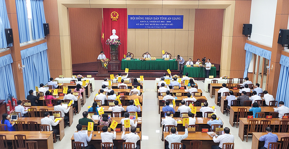 Kỳ họp lần thứ 13 (chuyên đề) HĐND tỉnh An Giang khóa X thông qua 5 nghị quyết