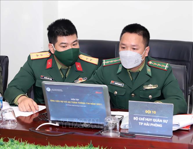 Thủ tướng chỉ thị đẩy mạnh kết nối, chia sẻ dữ liệu để phát triển thương mại điện tử