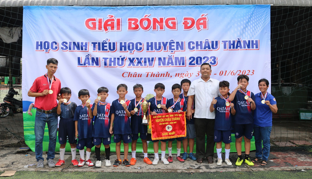 Trường Tiểu học Vĩnh Lợi đoạt giải nhất Giải bóng đá học sinh tiểu học huyện Châu Thành lần thứ 24/2023
