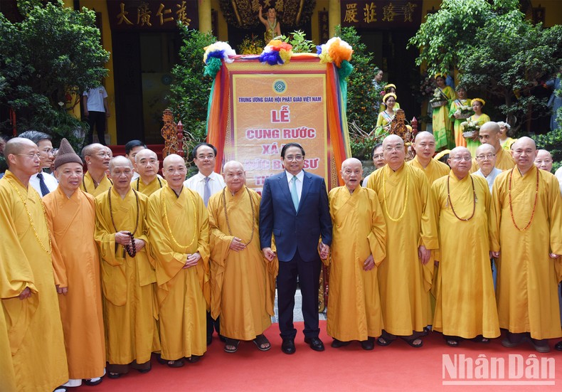 Thủ tướng Phạm Minh Chính chúc mừng Đại lễ Phật đản