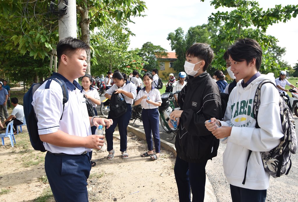 Kỳ thi tuyển sinh vào lớp 10 THPT, năm học 2023 – 2024: Môn tiếng Anh bám sát chương trình, vừa sức thí sinh