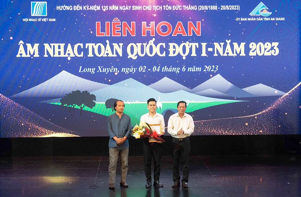Bế mạc, trao giải Liên hoan Âm nhạc toàn quốc đợt I năm 2023, tại TP. Long Xuyên