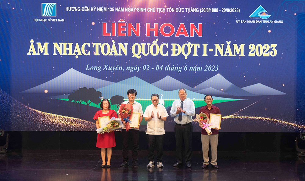 Bế mạc, trao giải Liên hoan Âm nhạc toàn quốc đợt I năm 2023, tại TP. Long Xuyên