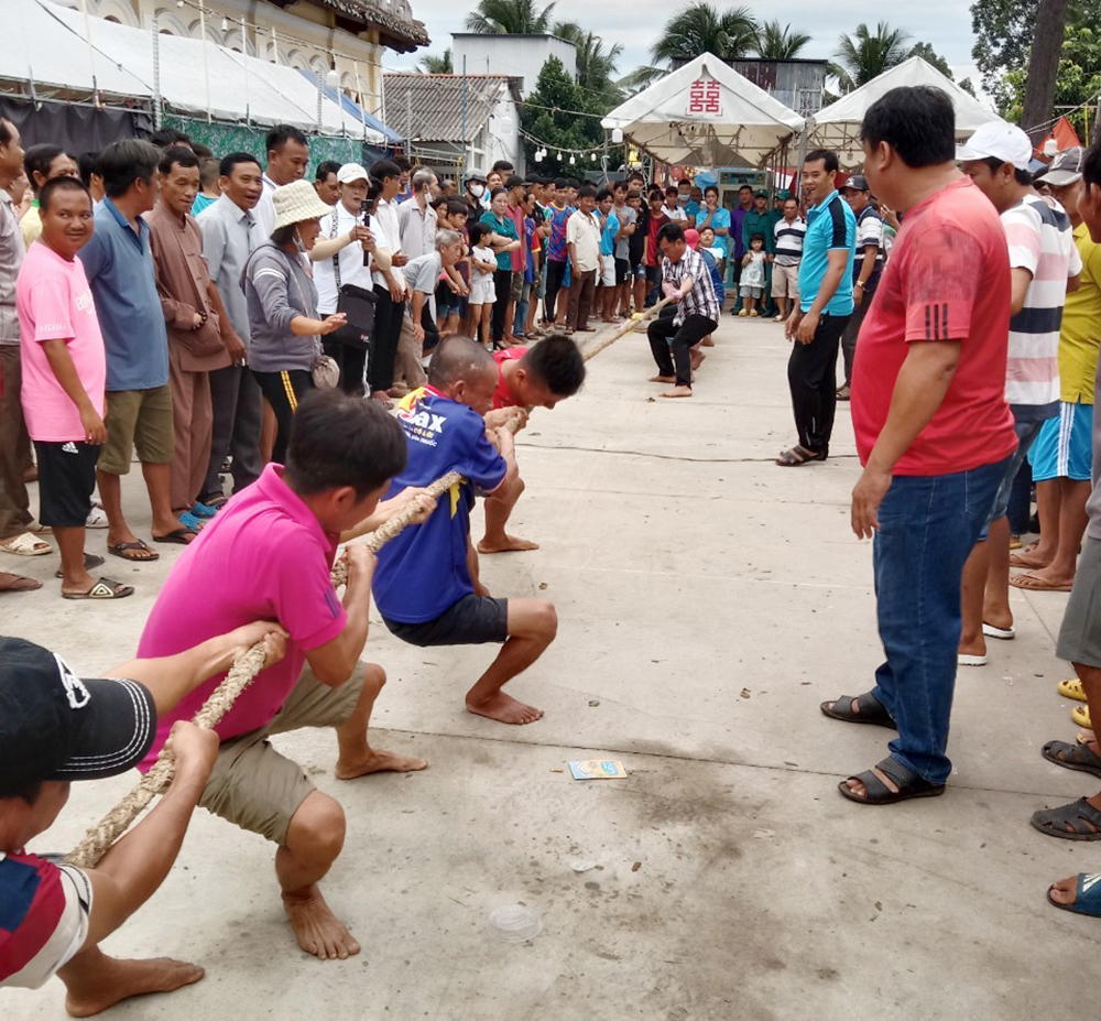 Nhộn nhịp lễ Kỳ yên đình Bình Mỹ