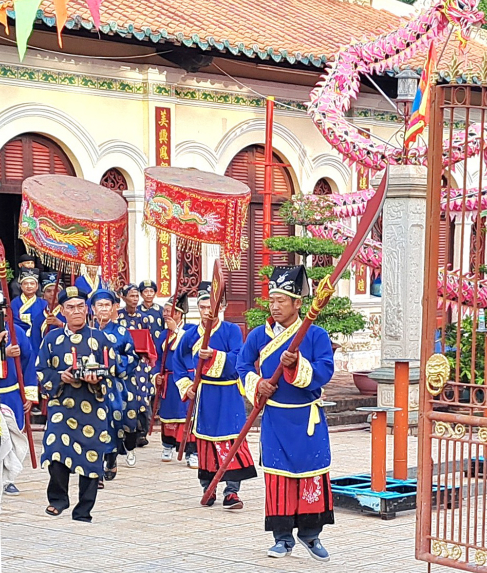 Nhộn nhịp lễ Kỳ yên đình Bình Mỹ