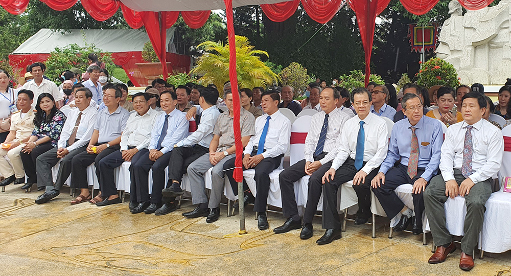 Lễ phục hiện rước Bà Chúa Xứ núi Sam