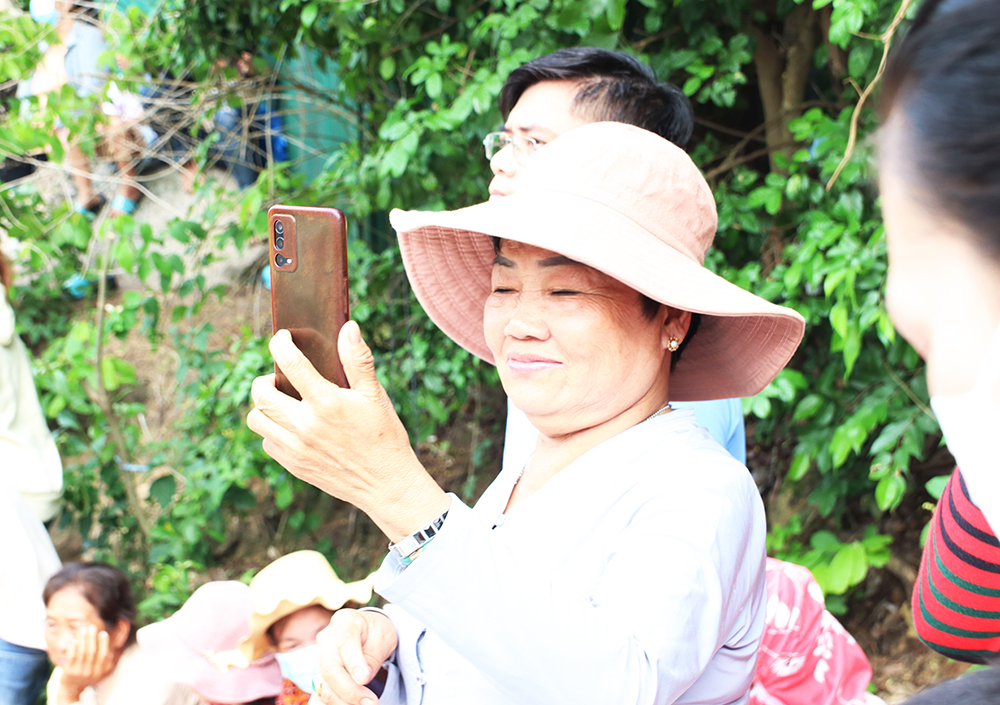 Có một núi Sam nhẹ nhàng!