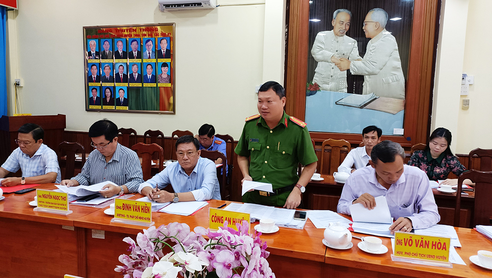 Họp Tổ Đại biểu số 8 HĐND tỉnh An Giang đơn vị huyện Thoại Sơn