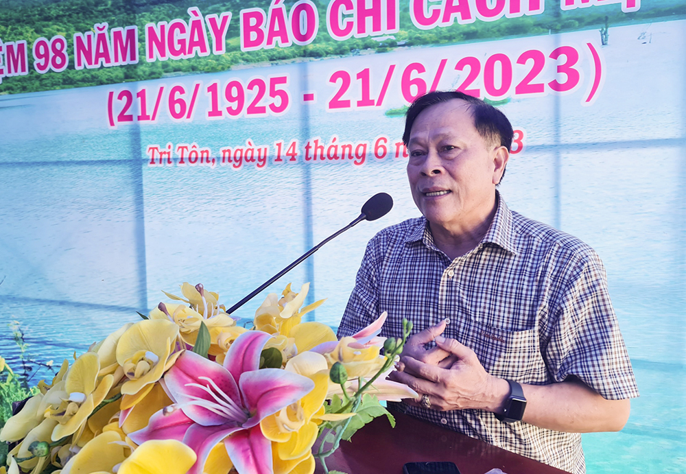 Báo chí góp phần thúc đẩy sự phát triển của huyện Tri Tôn