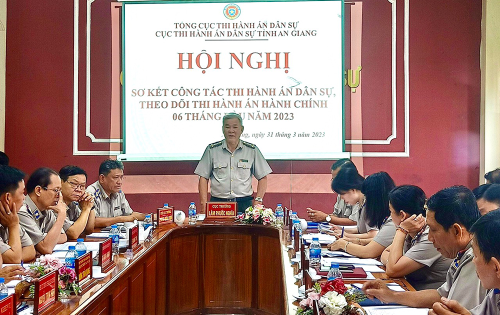 Tiếp tục đẩy mạnh công tác quản lý, chỉ đạo, điều hành thi hành án dân sự