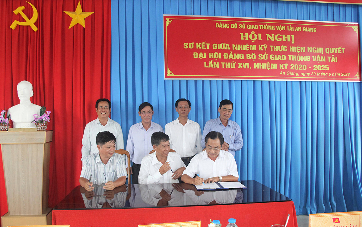 Sơ kết giữa nhiệm kỳ thực hiện Nghị quyết Đại hội Đảng bộ Sở Giao thông vận tải An Giang