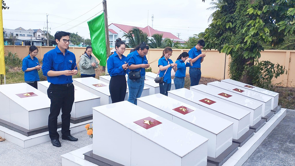 Sôi nổi các hoạt động Chiến dịch “Kỳ nghỉ hồng” ở huyện Phú Tân