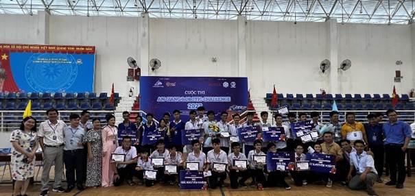 Trường THPT Long Xuyên đạt hạng nhất bảng trung học phổ thông Cuộc thi “An Giang Robotic Challenge 2023”