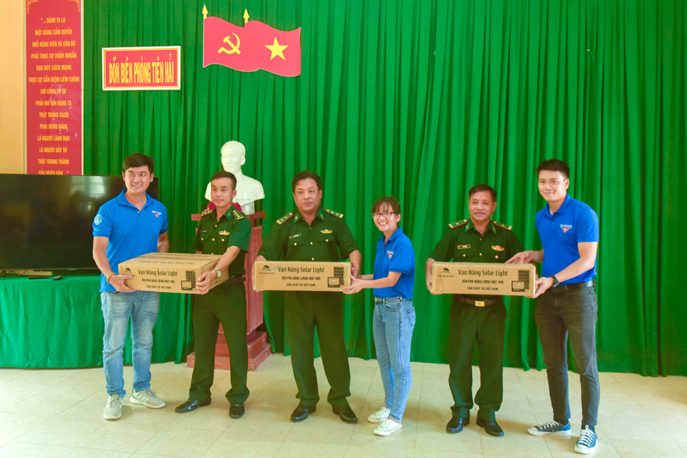 Tuổi trẻ An Giang hướng về biển, đảo quê hương