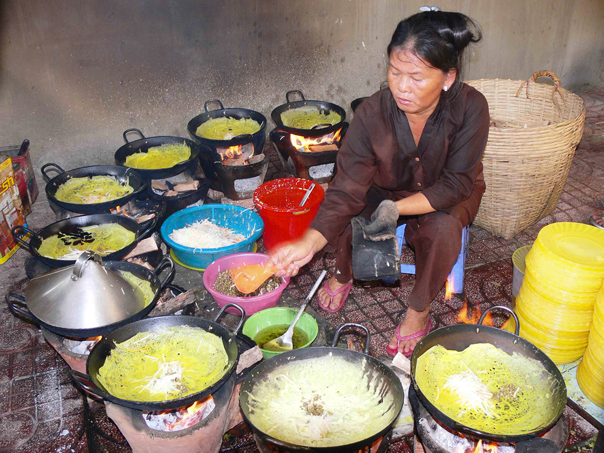 Về Bảy Núi thưởng thức bánh xèo miễn phí vào mùa Vu lan