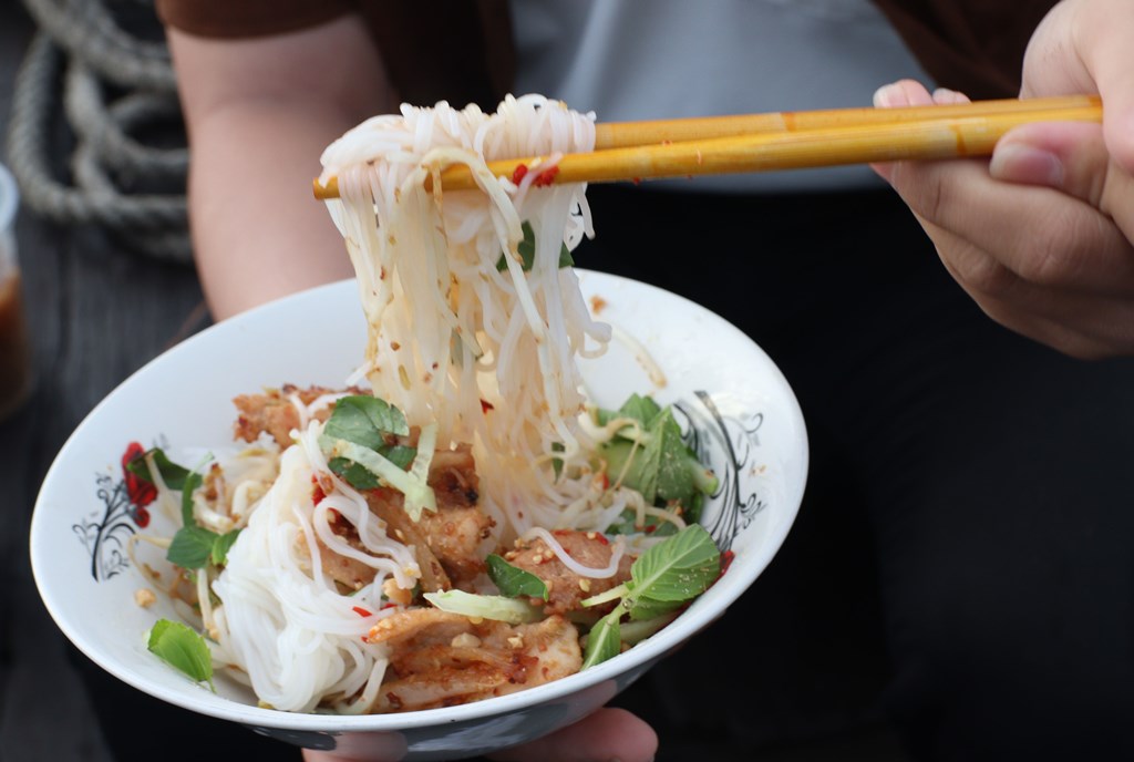 Bình minh ở chợ nổi Long Xuyên