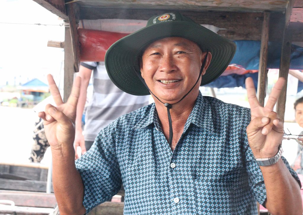 Bình minh ở chợ nổi Long Xuyên