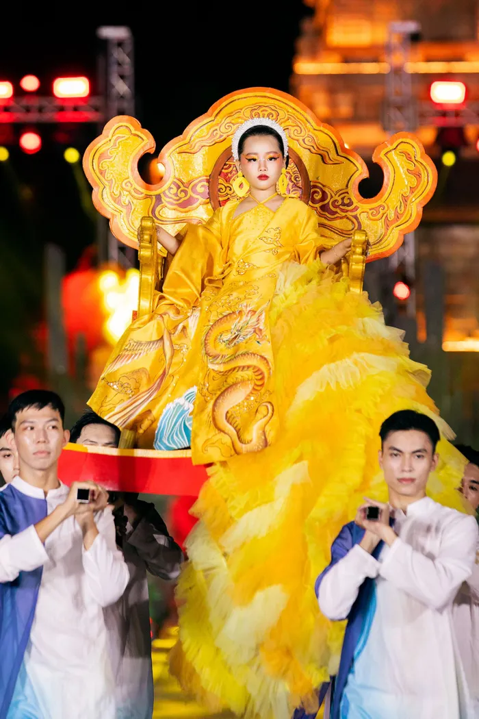 Hoa hậu H'Hen Niê, Đỗ Thị Hà tôn vinh 'Tinh hoa Cố đô'