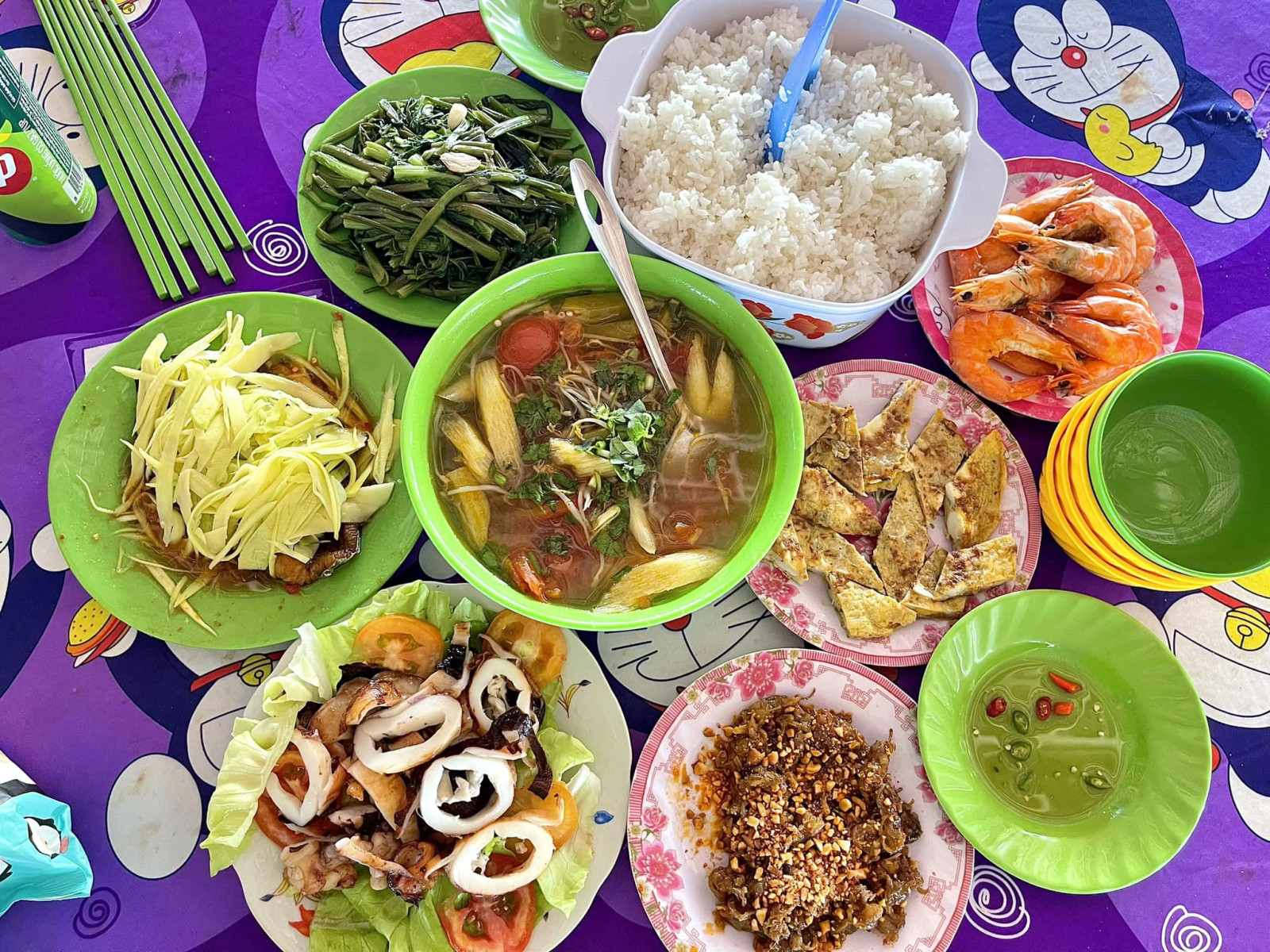 Hòn đảo ‘không khách sạn’ ở Bình Thuận, khách tới đổi gió, cắm trại qua đêm