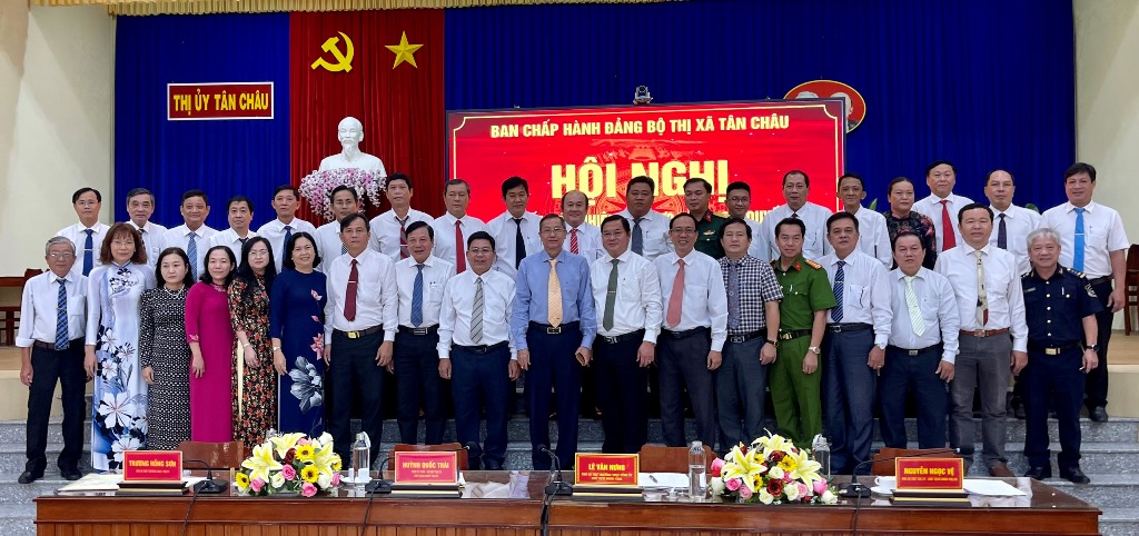 Đảng bộ TX Tân Châu sơ kết giữa nhiệm kỳ 2020-2025