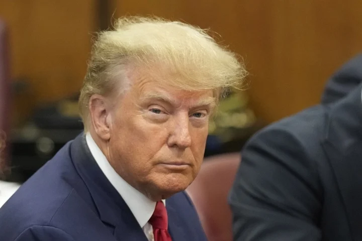 Ông Trump nói ngủ vẫn ngon, không lo đi tù