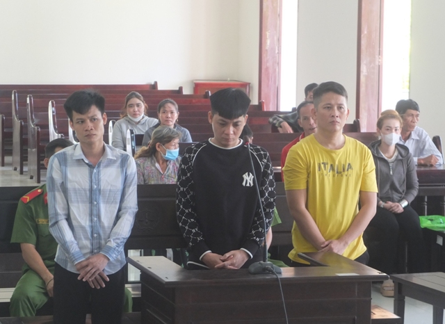 Đồng Tháp: Hình phạt 26 năm 6 tháng tù cho 3 bị cáo phạm tội giết người