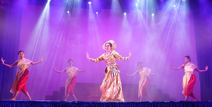 Ði tìm tài năng diễn viên cải lương