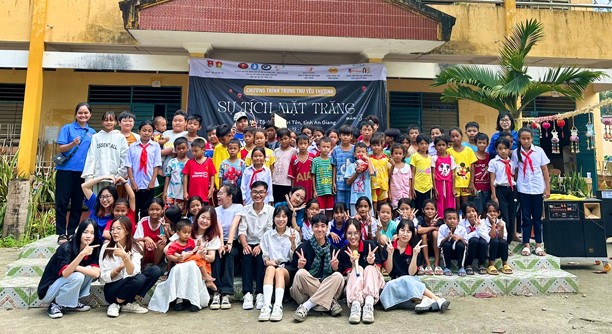 Thắp sáng ước mơ cho học sinh dân tộc thiểu số Khmer huyện Tri Tôn