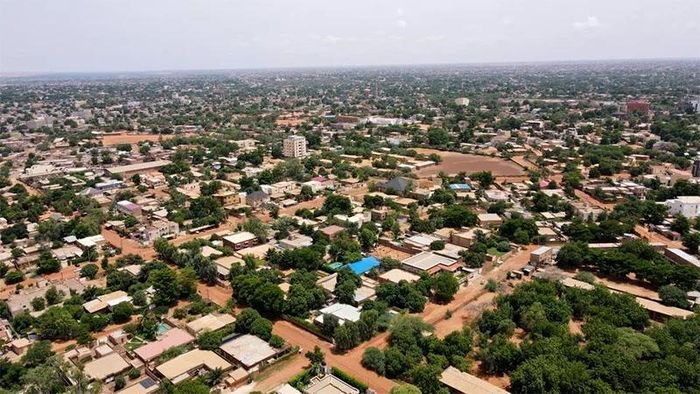 Pháp tuyên bố rút quân khỏi Niger vào cuối năm 2023