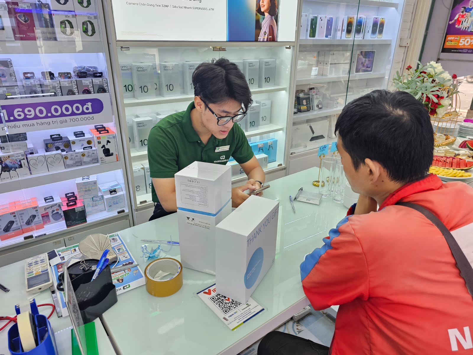 5 lý do nên mua điện thoại giá rẻ tại Hoàng Hà Mobile