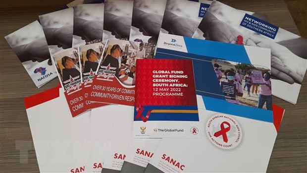 Bắt đầu thử nghiệm lâm sàng vaccine ngừa HIV tại Mỹ và Nam Phi