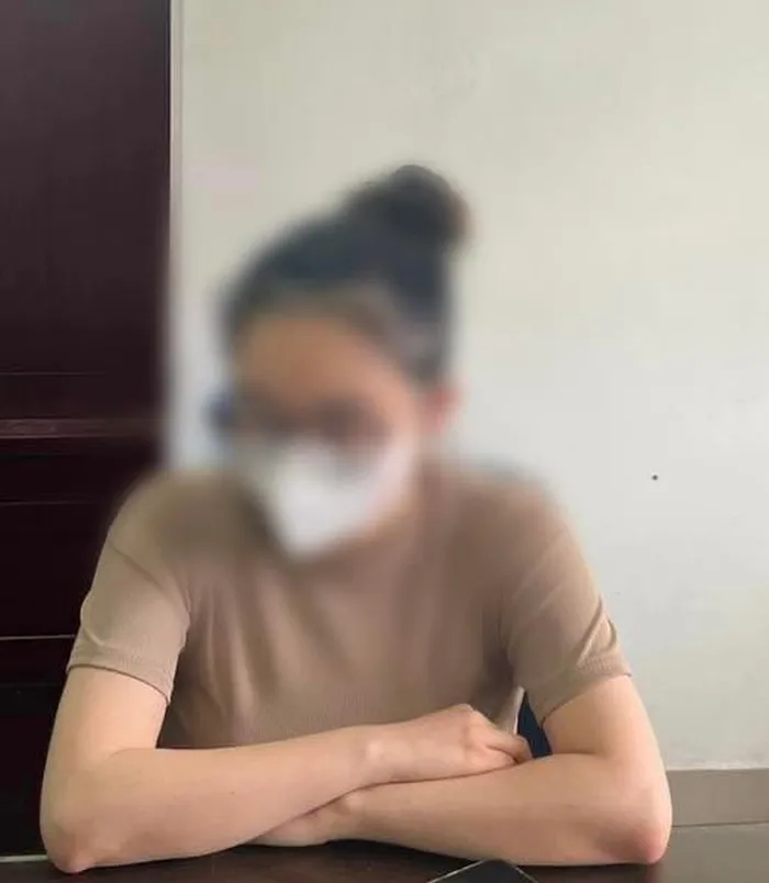 Rao bán 'bùa phép' mê tín dị đoan trên facebook, 2 cô gái bị Công an triệu tập
