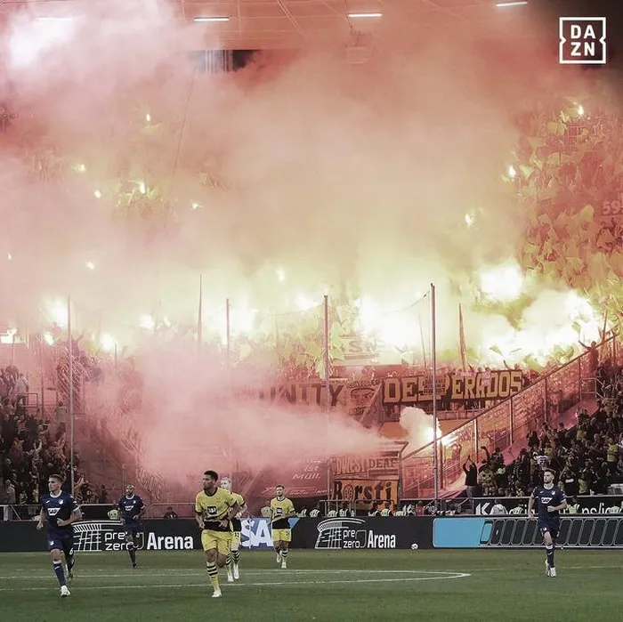 Thắng đại chiến, Dortmund tạm vươn lên dẫn đầu Bundesliga