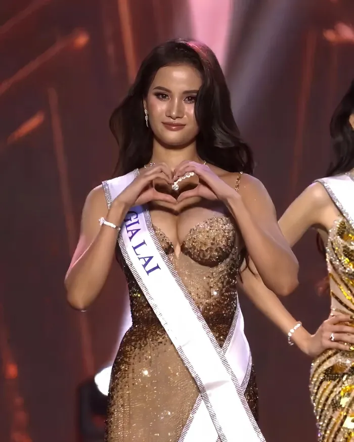 Bùi Quỳnh Hoa đăng quang Miss Universe Vietnam 2023