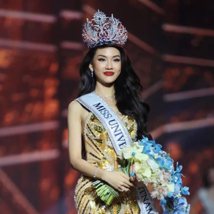 Bùi Quỳnh Hoa đăng quang Miss Universe Vietnam 2023