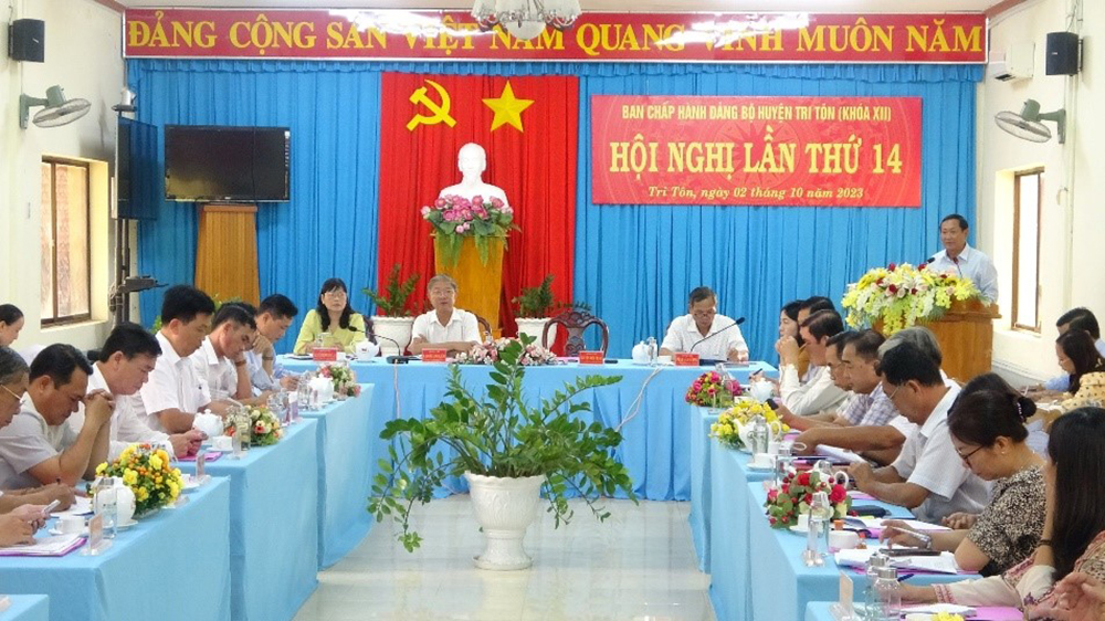 Tri Tôn quyết tâm thực hiện thắng lợi nhiệm vụ chính trị năm 2023