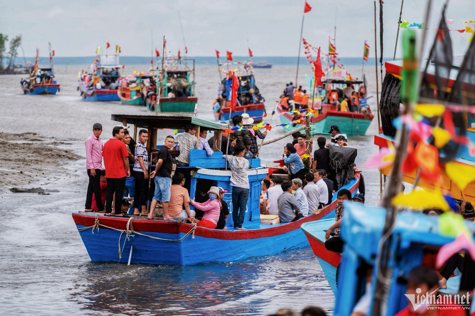 Lễ Nghinh Ông độc đáo ở biển Cần Giờ