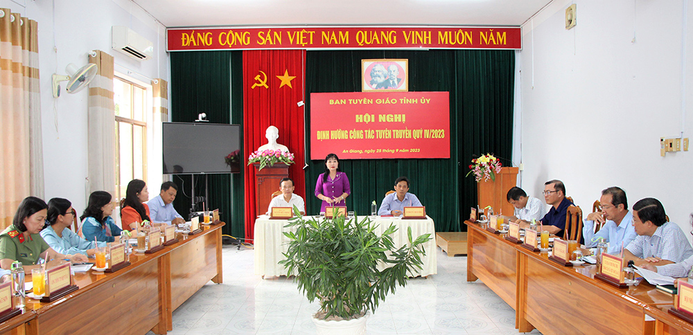 Phát huy vai trò dẫn dắt thông tin